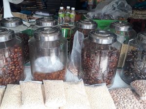 Belanja Oleh-Oleh Haji di Tanah Abang Perlu Siapkan Duit Berapa?