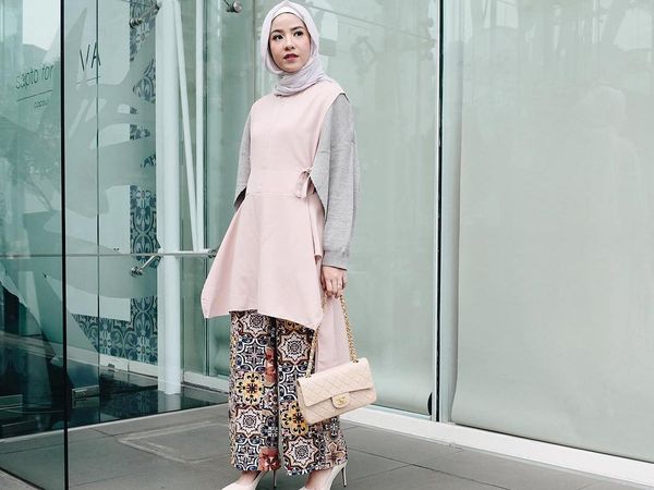 Foto: 10 Gaya Hijab Selebriti yang Bisa Ditiru untuk Salat Ied Besok