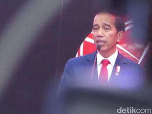 Jokowi: Banyak Hal Positif, tapi Kita Senangnya yang Kayak Saracen Jokowi: Banyak Hal Positif, tapi Kita Senangnya yang Kayak Saracen