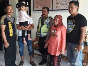 Tangis Haru Warnai Pertemuan Ika dan Orangtuanya di Polsek Blega