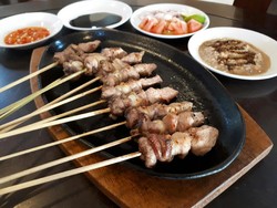 Sate Tegal Abu Salim: Di Sini Ada Sate Kambing Empuk dan Nasi Kabsah Berempah