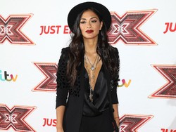 Nicole Scherzinger Gunakan Minyak Kelapa Sebagai Penghilang Bau Badan