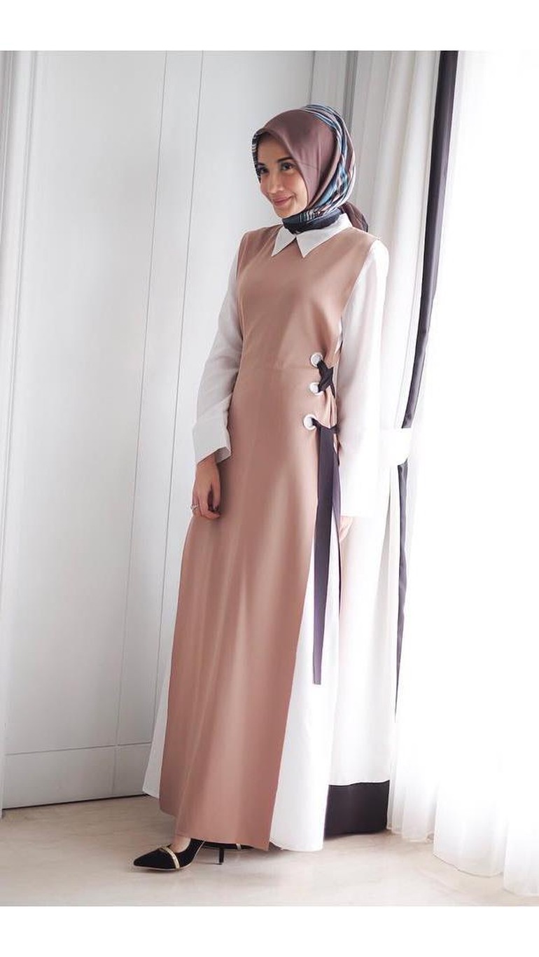 Foto 10 Gaya Hijab Selebriti Yang Bisa Ditiru Untuk Salat Ied Besok Foto 10 Gaya Hijab Selebriti Yang Bisa Ditiru Untuk Salat Ied Besok