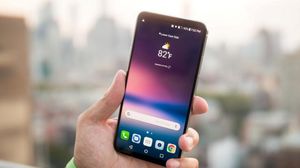 LG V30 Tampil Mewah dengan Desain Kalem