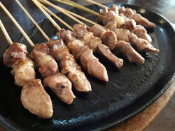 Sate Kambing Tegal dan Nasi Kabsah yang Lezat dari Condet