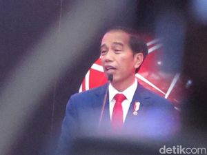 Jokowi Naikkan Tunjangan Guru di Daerah Tahun Depan