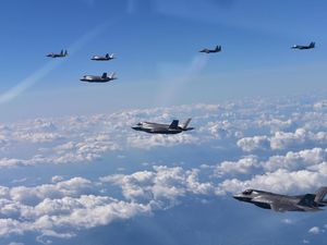 Semenanjung Korea Memanas, Pesawat Pengebom AS Hilir Mudik