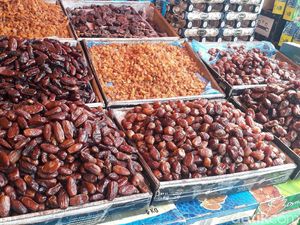 5 Rekomendasi Toko Oleh-Oleh Haji dan Umrah di Blitar