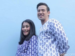 Setahun Menanti, Istri Tarra Budiman Hamil Anak Pertama Setahun Menanti, Istri Tarra Budiman Hamil Anak Pertama