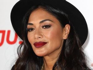 Satu Produk Ini Dipakai Nicole Scherzinger di Seluruh Tubuh, Bahkan Ketiak Satu Produk Ini Dipakai Nicole Scherzinger di Seluruh Tubuh, Bahkan Ketiak