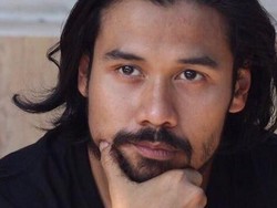 Sudah Tampil Garang Ingin Pelesiran, Chicco Jerikho Malah Ketinggalan Pesawat