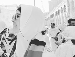 Koper Sempat Hilang, Risty Tagor Alami Kejadian Unik di Tanah Suci