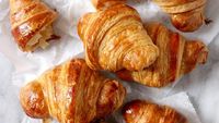 Krenyes Enak 9 Croissant Gurih dan Manis untuk Sarapan hingga Camilan