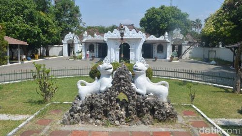 Foto: Keraton Kasepuhan Cirebon (Sudirman Wamad/detikTravel) Foto: Keraton Kasepuhan Cirebon (Sudirman Wamad/detikTravel)