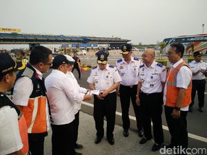 Puncak Arus Balik Libur Idul Adha Diprediksi Minggu Malam Puncak Arus Balik Libur Idul Adha Diprediksi Minggu Malam