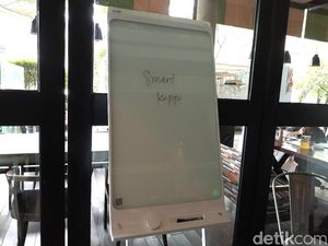 Keren! Papan Tulis yang Coretannya Bisa Dilihat di Ponsel Keren! Papan Tulis yang Coretannya Bisa Dilihat di Ponsel