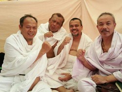 Naik Haji, Eggi Sudjana Bertemu Habib Rizieq di Arafah