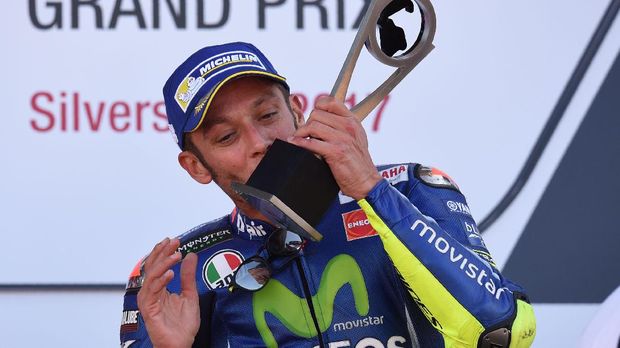 Valentino Rossi menunjukkan tekad kuat untuk kembali secepatnya ke lintasan MotoGP.
