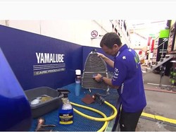 Begini Proses Motor MotoGP Dicuci, Sampai Dipreteli