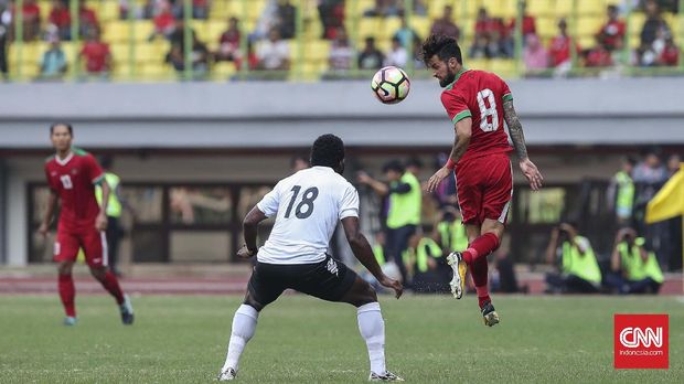 Stefano Lilipaly menyambut baik bila Sandy Walsh bergabung ke Timnas Indonesia.