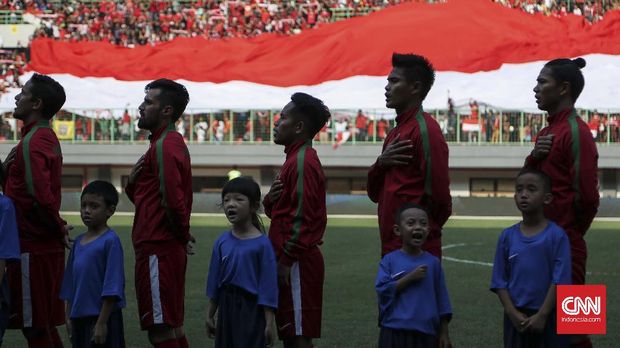 Pemain ke-12 turut tampil di laga uji tanding internasional antara Indonesia dan Fiji, Sabtu (2/9).