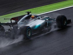 Terhenti Dua Jam Lebih karena Hujan, Pole di Monza Milik Hamilton