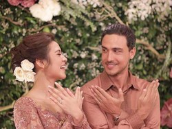 Raisa Sama Hamish Daud... Sama-sama Suka Pantai Nih?