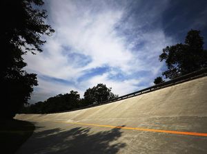 Monza yang Tak Bersahabat untuk Sean