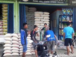 Jelang Natal dan Tahun Baru, Stok Beras di Cipinang 37.000 Ton