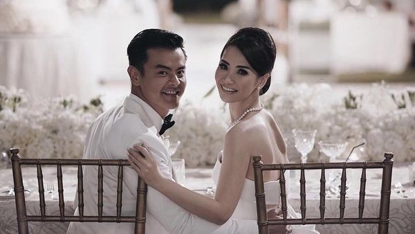 Selamat Menikah Dion Wiyoko dan Fiona!