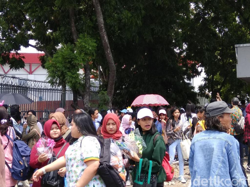Proyek Fandom KPOP Bertebaran di Music Bank in Jakarta 2017 Proyek Fandom KPOP Bertebaran di Music Bank in Jakarta 2017