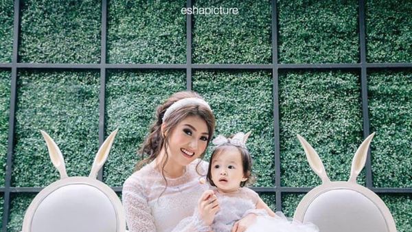 Foto: Kompaknya Bunda Sarwendah dan si Kecil Thalia