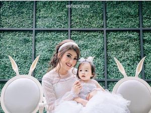 Foto: Kompaknya Bunda Sarwendah dan si Kecil Thalia