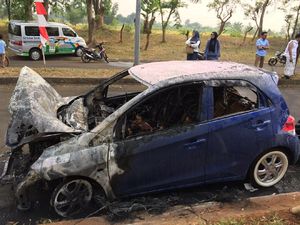 Honda Brio yang Terbakar di Bekasi Baru Dipakai 8 Bulan Honda Brio yang Terbakar di Bekasi Baru Dipakai 8 Bulan
