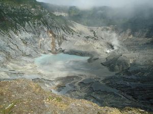 5 Hal Menarik Wisata Tangkuban Perahu nan Memesona 5 Hal Menarik Wisata Tangkuban Perahu nan Memesona