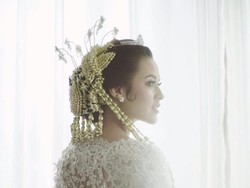 Penampilan Cantik Raisa Jadi Pengantin Sunda Saat Akad Nikah