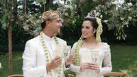 Intimnya Foto Akad Nikah Raisa dan Hamish Daud