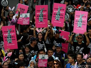 Aksi Menolak Uji Coba Kosmetik Terhadap Hewan