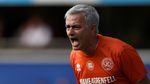 Melihat Aksi Kiper Jose Mourinho di Laga Amal