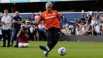 Melihat Aksi Kiper Jose Mourinho di Laga Amal