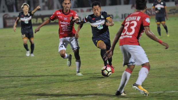 Persela Lamongan berusaha menghindari zona degradasi Liga 1 2017.