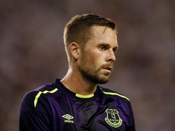 Gylfi Sigurdsson menjadi pemain termahal yang pernah didatangkan Everton saat diboyong dari Swansea City pada musim panas 2017 dalam transfer sebesar 45 juta pound sterling. (Foto: Andrew Boyers/Action Images via Reuters)