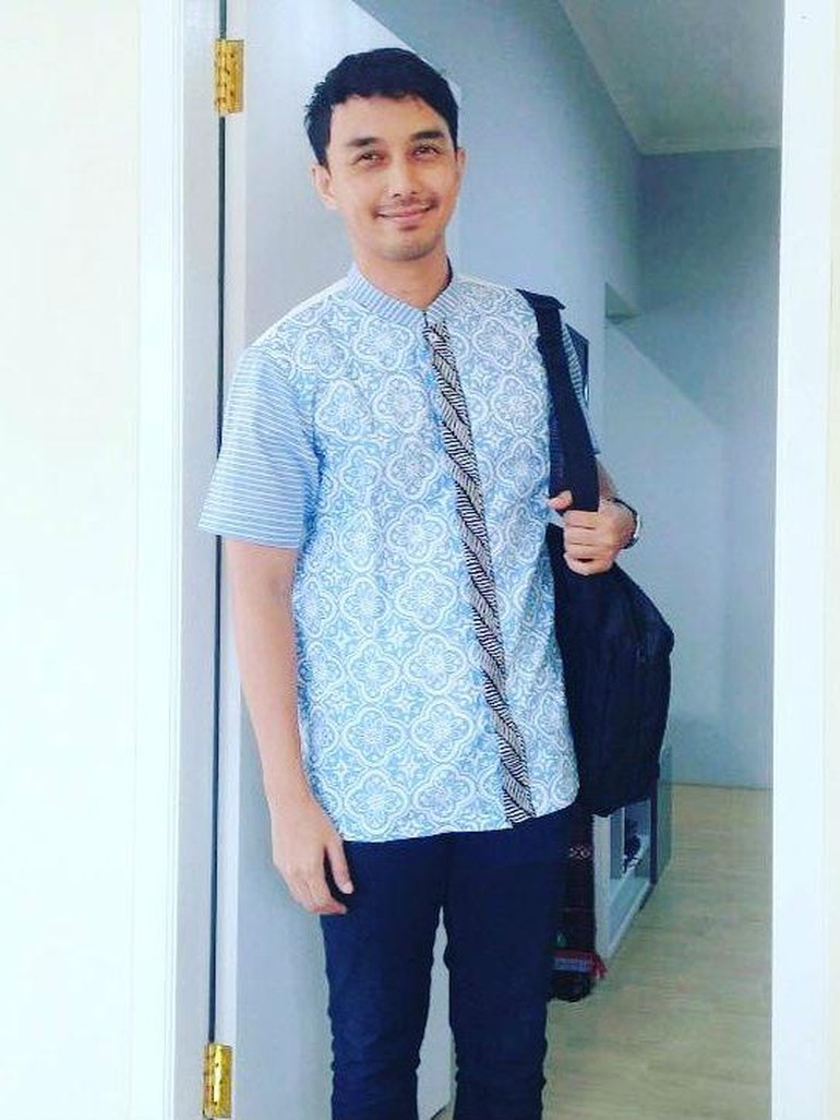 Foto 10 Artis Pria Tampan Dengan Kumis Tipis Foto 10 Artis Pria Tampan Dengan Kumis Tipis