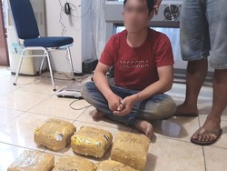 Selundupkan 10,4 Kg Sabu dari Malaysia, Biker Ditangkap