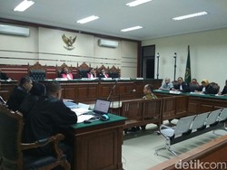 Sidang Dugaan Suap di DPRD Jatim, Saksi: Logikanya Gubernur Tahu