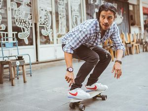 Foto: 10 Artis Tampan untuk Obati Hati Terpoteque karena Hamish Daud Menikah