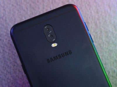 Galaxy J7+ Pamer Kamera Ganda di Kelas Menengah