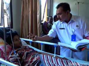 3 Korban Miras Oplosan di Tulungagung Alami Gangguan Penglihatan 3 Korban Miras Oplosan di Tulungagung Alami Gangguan Penglihatan