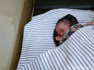 Tega! Bayi Lucu yang Baru Lahir Ini Dibuang di Pos Ronda di Yogya