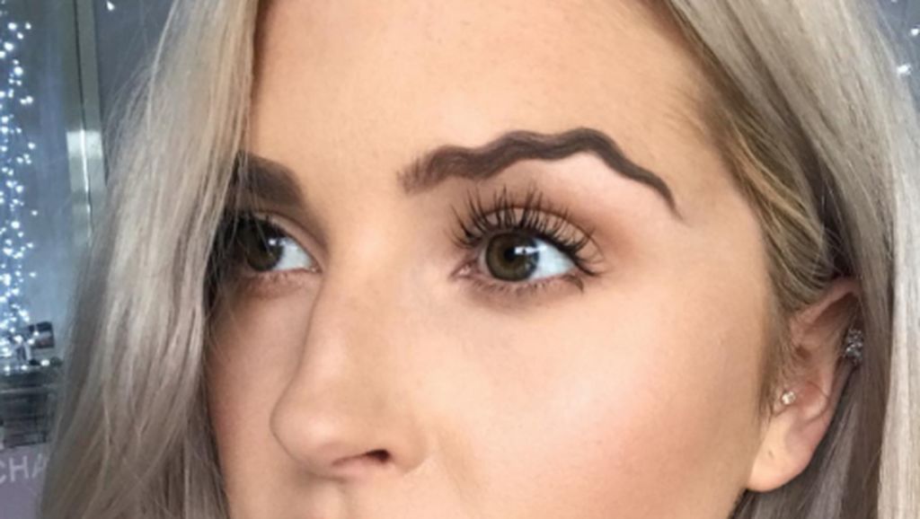 Foto: 10 Bentuk Alis Paling Ajaib yang Jadi Viral Foto: 10 Bentuk Alis Paling Ajaib yang Jadi Viral